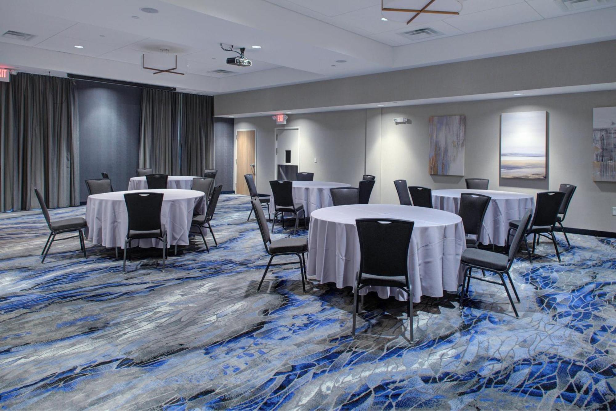 Fairfield & By Marriott Allentown West 3* Breinigsville