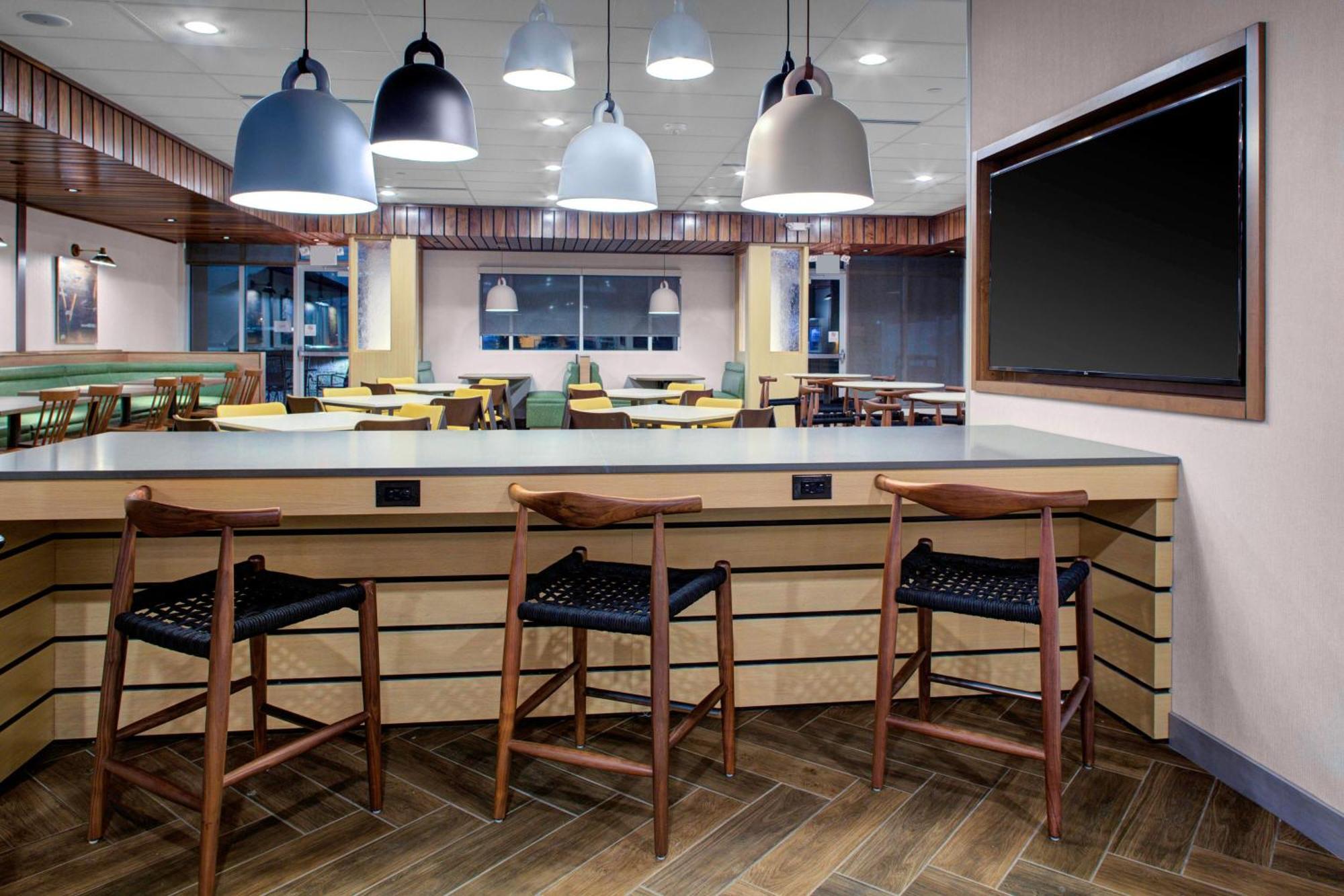 Hotel Fairfield & By Marriott Allentown West Breinigsville